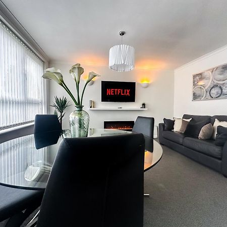 Contemporary And Cosy Birmingham Apartment- Free Parking & Wi-Fi Exterior photo